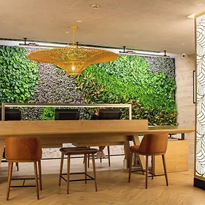 Ibis World Trade Centre Otel