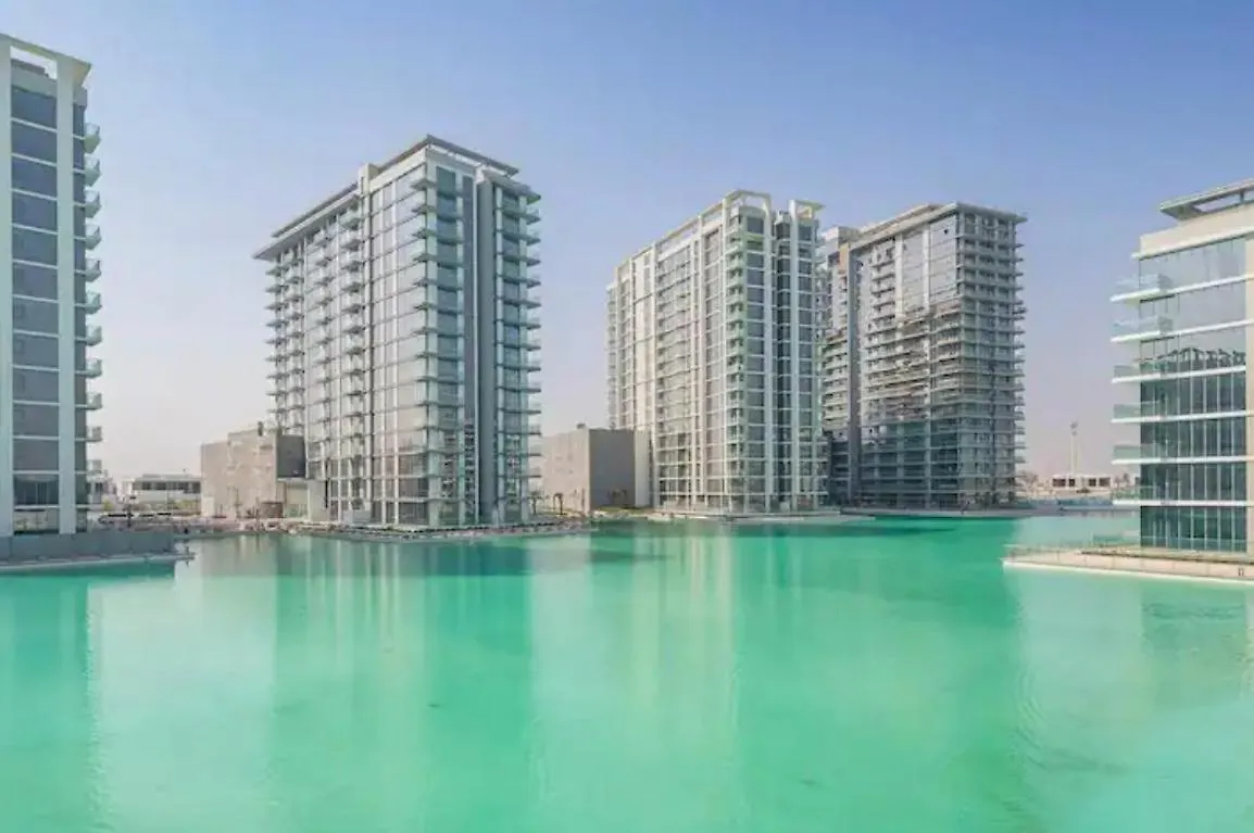 District One Full Water View Apartment Dubai